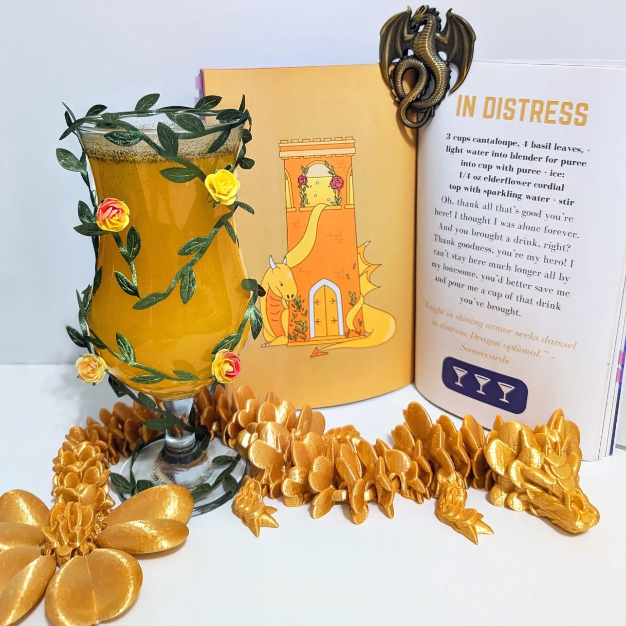Tropetails: A Cocktail and Mocktail Recipe Book for Bookworms